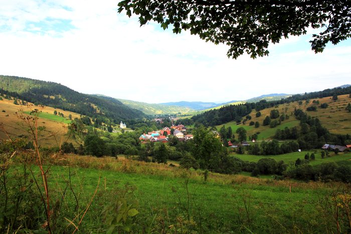 Osturňa v doline Spišskej Magury, pohľad od západu